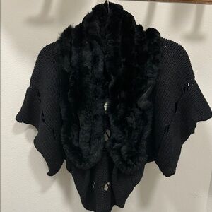 Elegant Black Women's cape with Faux Fur Trim
